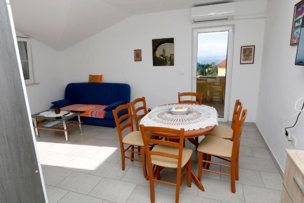 Apartmaji Jelena Apartman